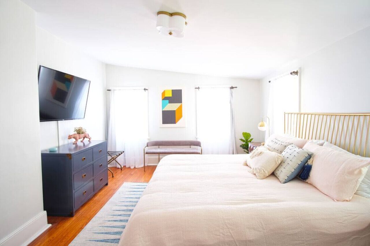 1 bedroom, desk, iron/ironing board, travel crib