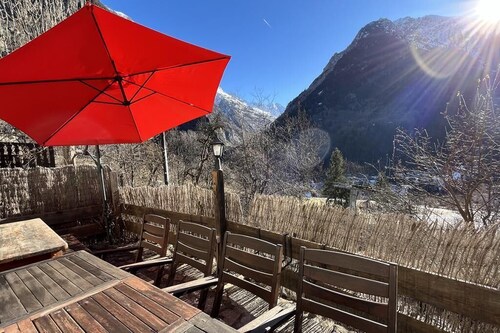 LA TERRASSE DU REPLAT: A UNIQUE PANORAMA