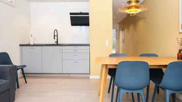 House | Tempat makan