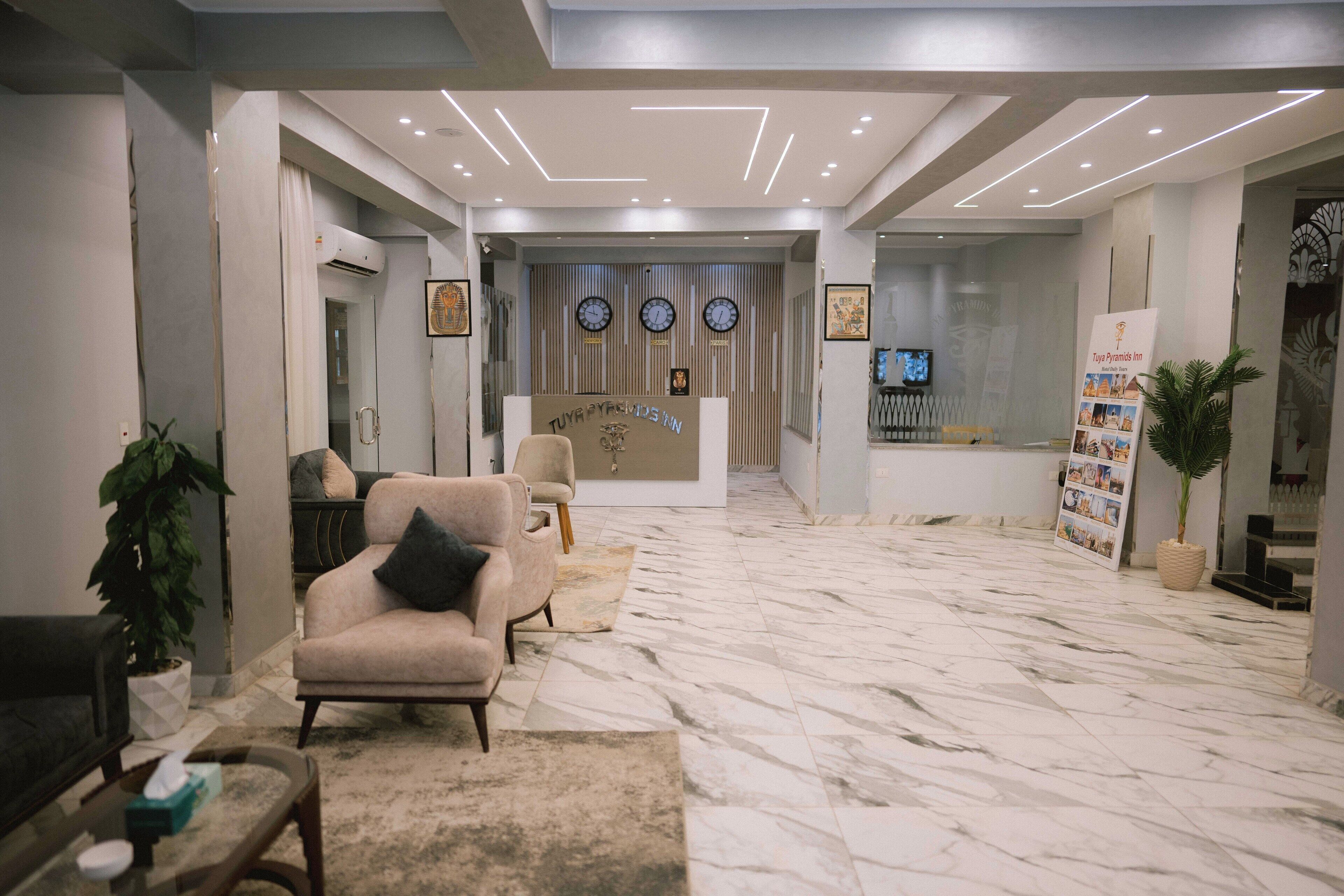 Foto - Tuya pyramids history view inn