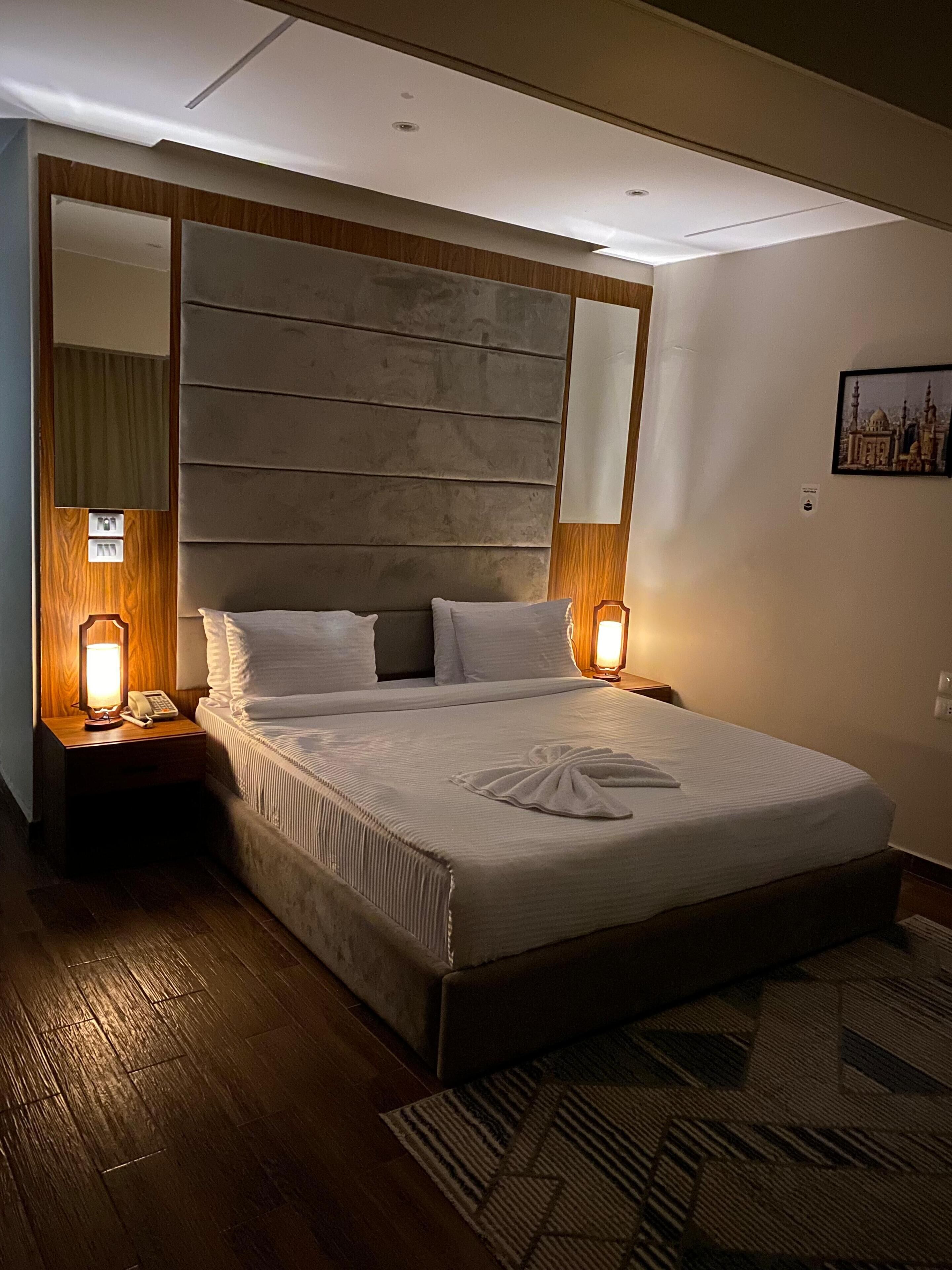 Foto - Tuya pyramids history view inn