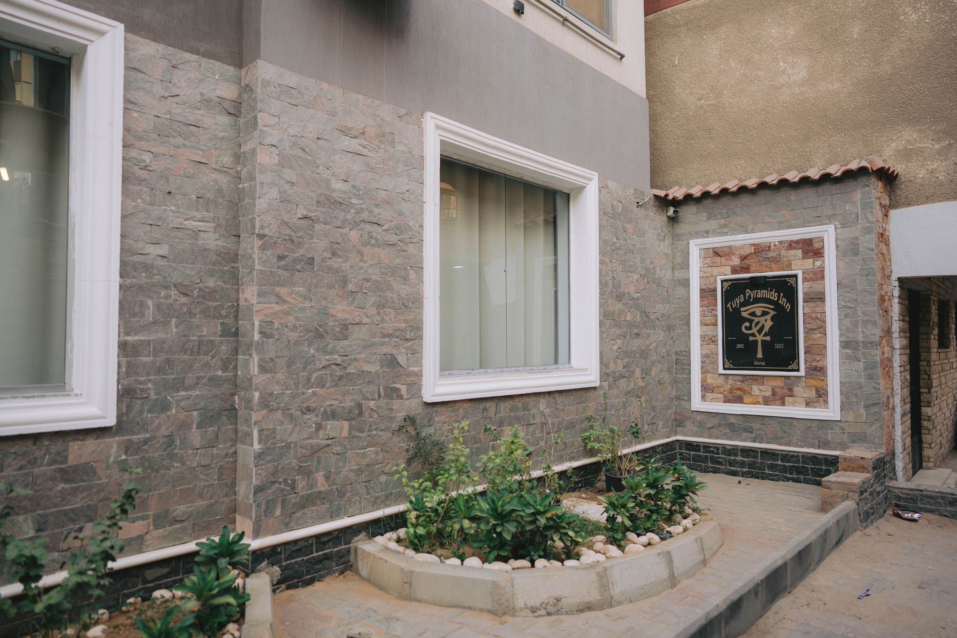 Foto - Tuya pyramids history view inn