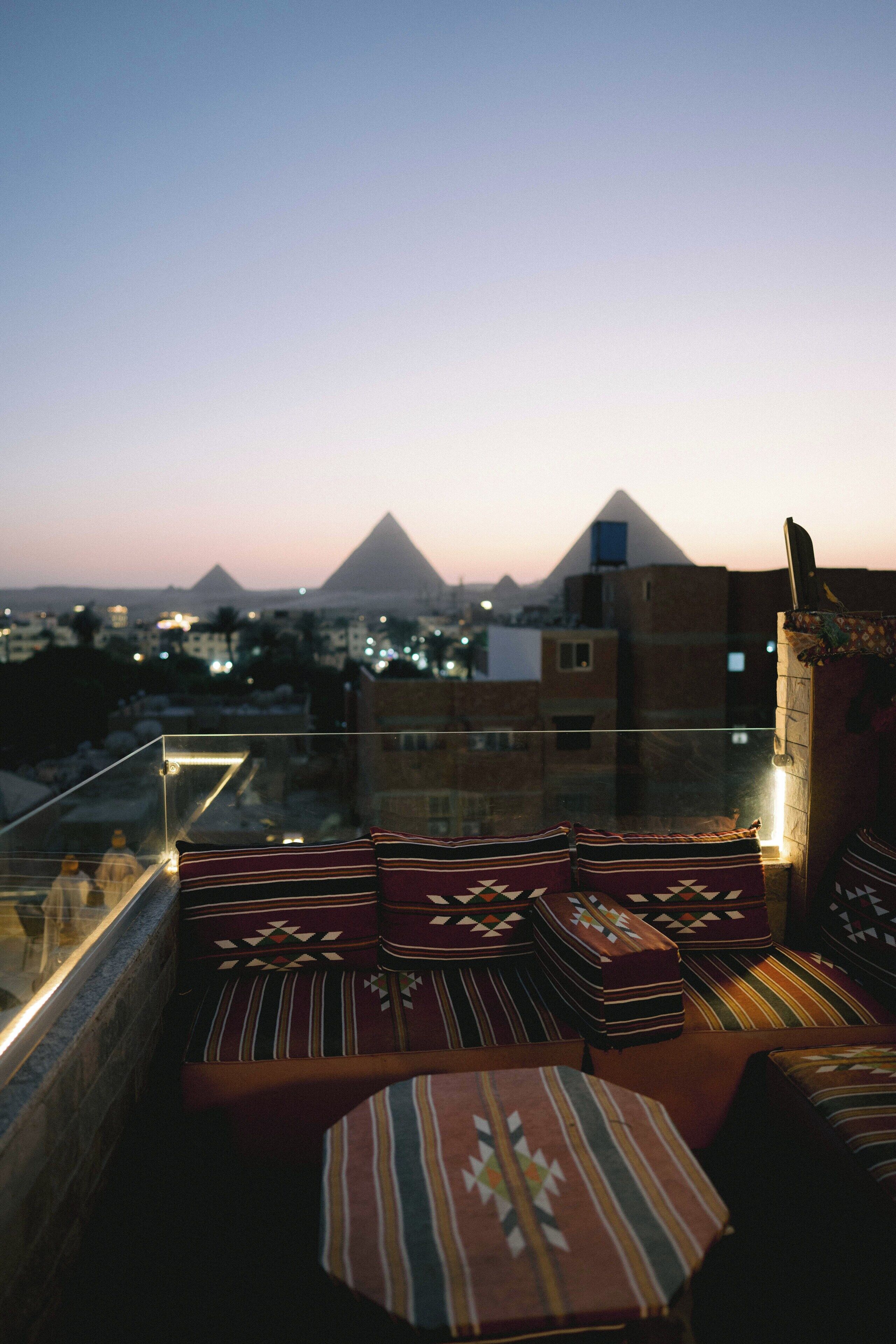 Foto - Tuya pyramids history view inn