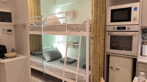 1 bedroom, desk, iron/ironing board, free WiFi