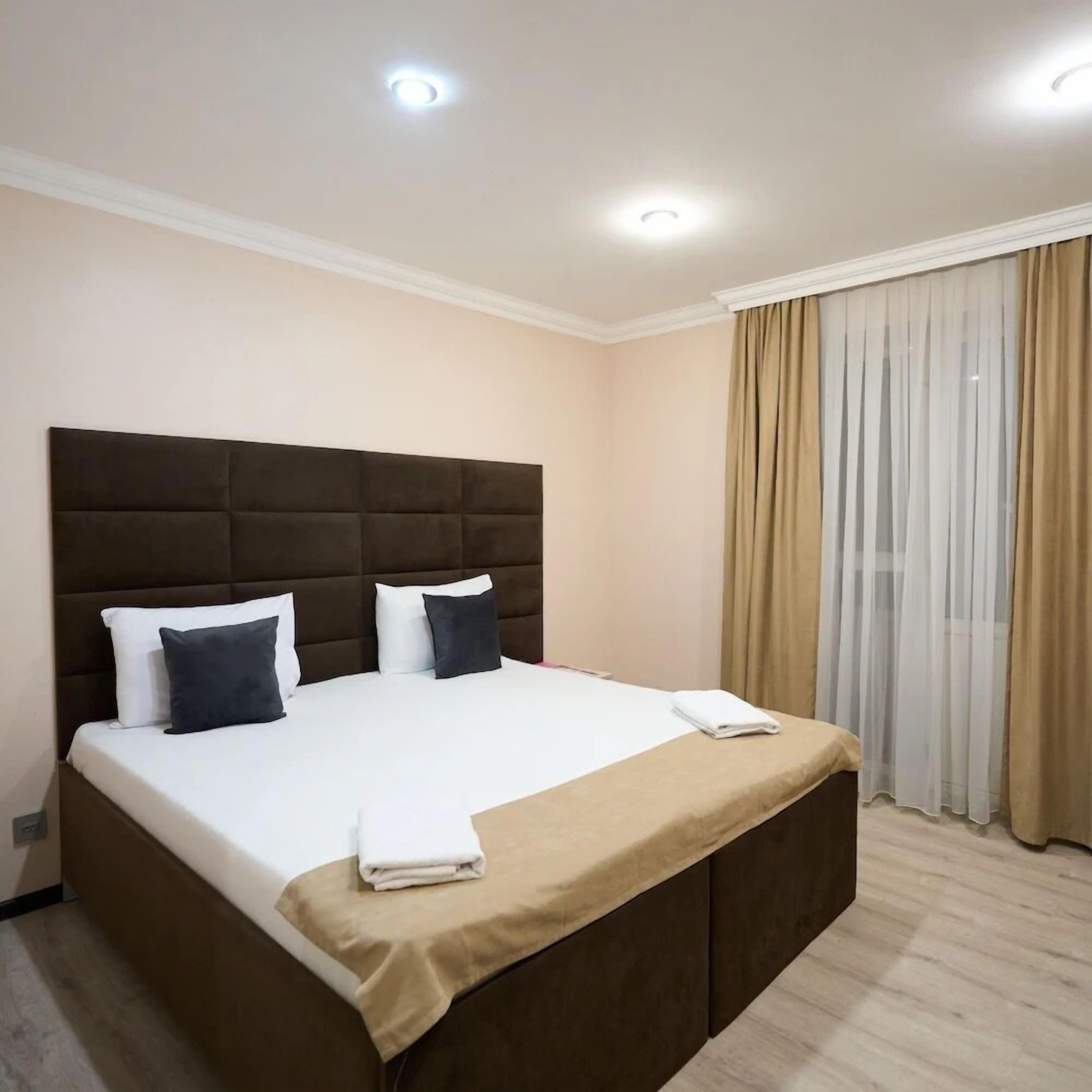 Sistema de insonorización, wifi gratis y ropa de cama 