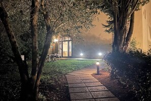 Terrace/patio - La Delizia, house with garden and private parking. Florence (Firenze)