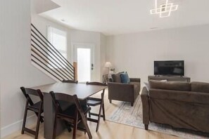 Smart TV, fireplace, offices