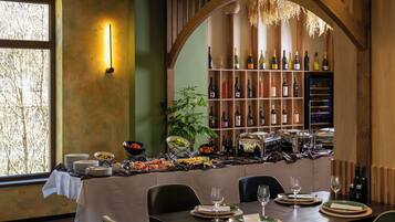 Colazione a buffet inclusa, servita tutte le mattine