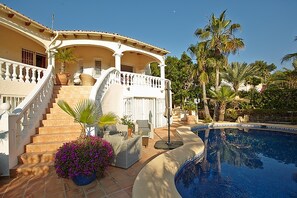 Villa | Pool | Indoor pool - Luxury 5 Bed Mountain Views Heated Pool Games Room (Teulada)