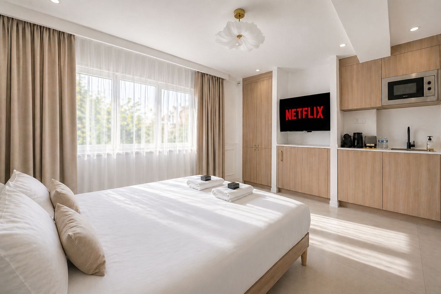Suite Royal, dapur, pemandangan kebun | Seprai katun Mesir, seprai premium, dan tempat tidur Select Comfort