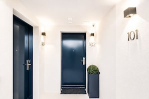 Luxury Double Room, 1 Double Bed, Kitchen | Terrace/patio - JIJI Suites (Combs-la-Ville)