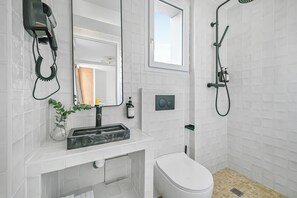 Suite Confort, cuisine | Salle de bain