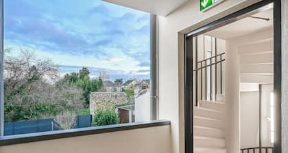 JIJI Suites