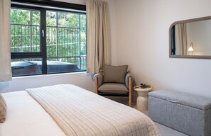 2 dormitorios, tabla de planchar con plancha, wifi gratis y ropa de cama