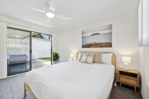 3 Schlafzimmer, Schreibtisch, Bügeleisen/Bügelbrett, kostenloses WLAN