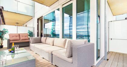 Central Penthouse on 19th Floor with Amazing View