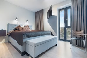 Appartement luxueux, vue sur lâocĂ©an | 2 chambres, rideaux dâobscurcissement, fer et planche Ă repasser