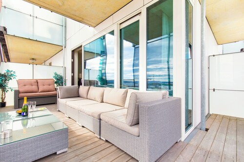 Seaview Central Penthouse Apartmenthotel