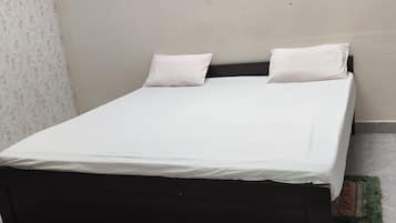 Standard Room, Balcony, City View | Laptop workspace, free WiFi, bed sheets
