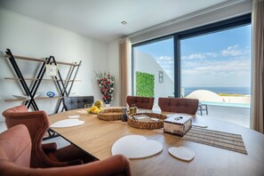 Villa, 3 Yatak Odası, Sigara İçilebilir, Kişiye Özel Havuzlu | Oturma alanı