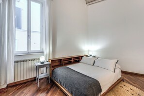 3 bedrooms, in-room safe, desk, iron/ironing board