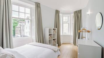 3 bedrooms, iron/ironing board, travel crib, WiFi