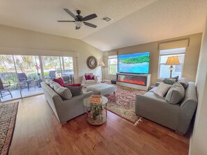 Smart TV, offices - 3/2 - Village of Poinciana - Lake View and Spa! (The Villages)