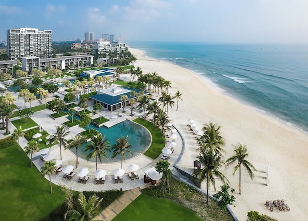 The Salt Collections Beachfront Resort Da Nang - Đà Nẵng