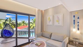 Deluxe Room, 1 King Bed, Balcony | Premium bedding, memory foam beds, minibar, in-room safe