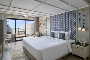 Ropa de cama de alta calidad, colchones con efecto memoria y minibar 