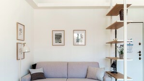 Studio | Living area - Ria Apartment (Como)