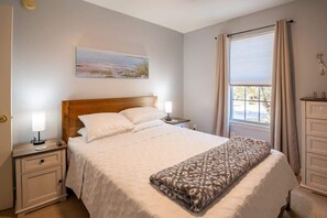 3 bedrooms, desk, iron/ironing board, travel cot