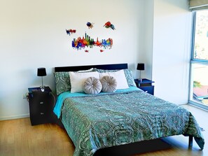 2 bedrooms, desk, iron/ironing board, WiFi