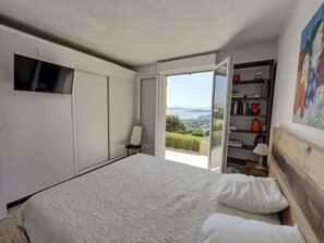 4 chambres, fer et planche à repasser, Wi-Fi gratuit