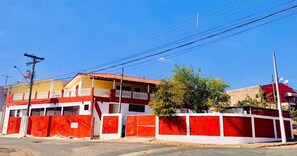 Front of property - Pousada B&B (Capivari)