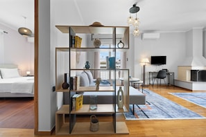 2 chambres, fer et planche à repasser, Wi-Fi, draps fournis