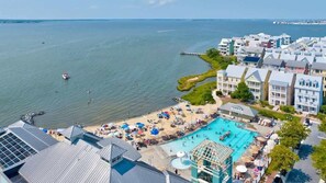 Indoor pool - Bay Beaches at Sunset Island (Ocean City)