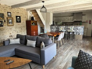 Living area - Domaine des Annouillards with swimming pool and ponds! (Sornac)