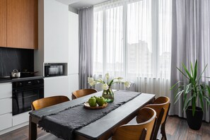 高级公寓, 无烟房, 厨房 | 私人厨房 | 冰箱、微波炉、炉灶、电热水壶