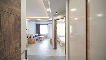 Lägenhet Comfort - 1 sovrum - balkong - utsikt mot innergården | 2 sovrum, sängtillbehör av högsta kvalitet och individuell inredning