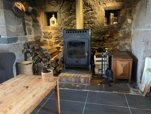 Interior - Country house (Sauvat)