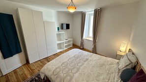 5 chambres, fer et planche à repasser, Wi-Fi gratuit