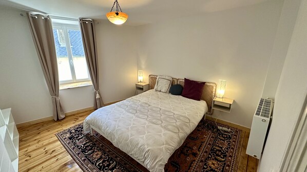 5 makuuhuonetta, silitysrauta/-lauta, ilmainen Wi-Fi