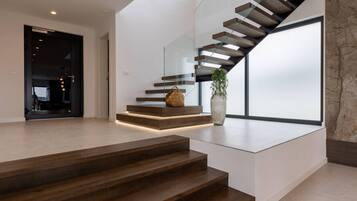 Villa (Five Bedroom Villa with Pool) | Staircase