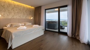 別墅 (Five Bedroom Villa with Pool)