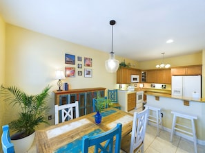 Dining - Coastal Bliss Retreat- Beach Vibes & Rocket Launch Views– Perfect for Families & Enthusiasts (Cocoa Beach)