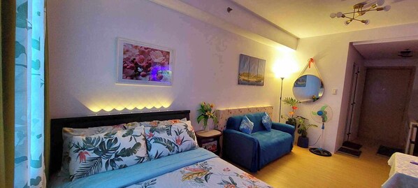 1 soverom, skrivebord, strykejern/-brett og wi-fi