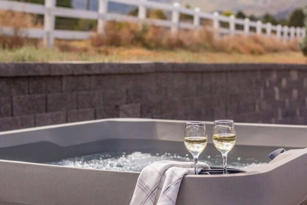 Bain à remous extérieur