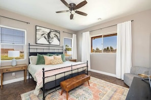 4 bedrooms, WiFi, bed sheets