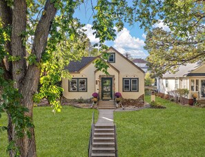 Exterior - "The Darling" at Drew by Roxy Rentals (Minneapolis)